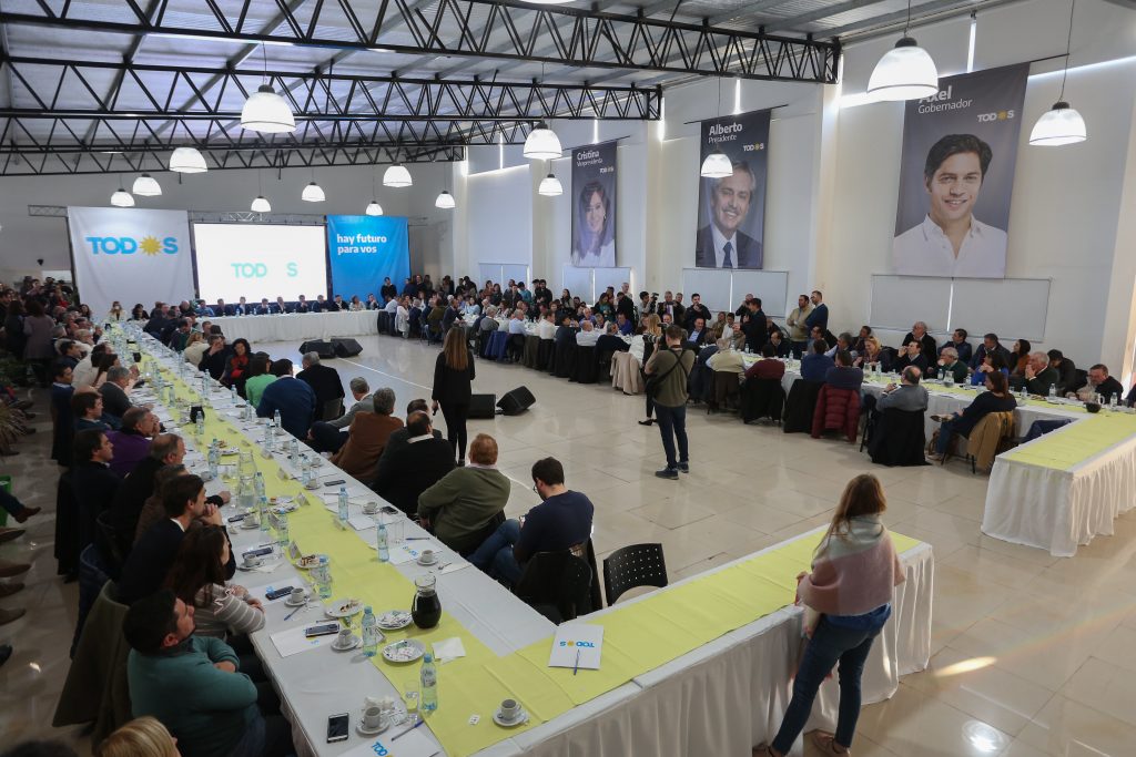 Walter Torchio estuvo presente en Avellaneda en el encuentro de Axel Kicillof con los 135 candidatos a intendentes de la provincia