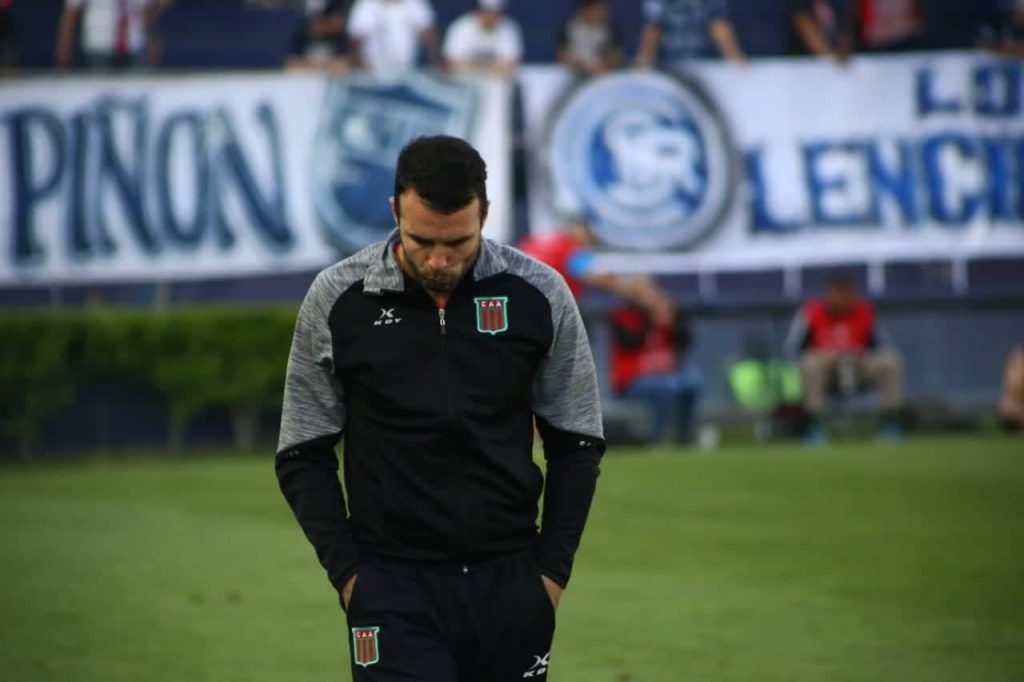 Manuel Fernández, DT de Agropecuario