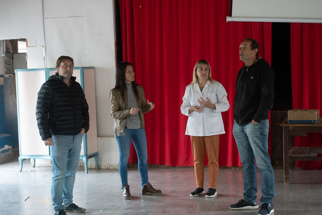 Stadnik recorrió y supervisó obras en escuelas de la ciudad ...