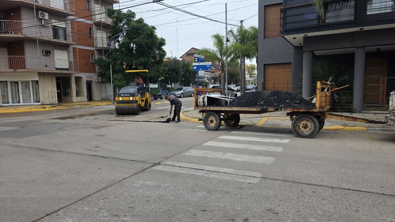 Avanza el plan de bacheo en la ciudad