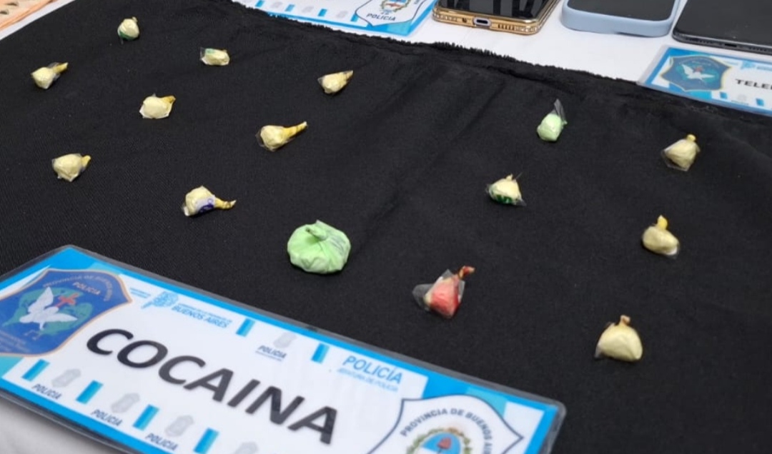 Secuestran drogas y detienen a dos personas en un fuerte operativo contra el narcotráfico en Casares