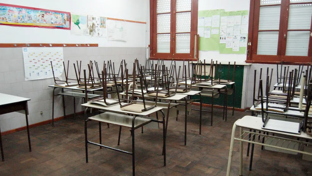 El lunes no arracan las clases por un Paro docente nacional