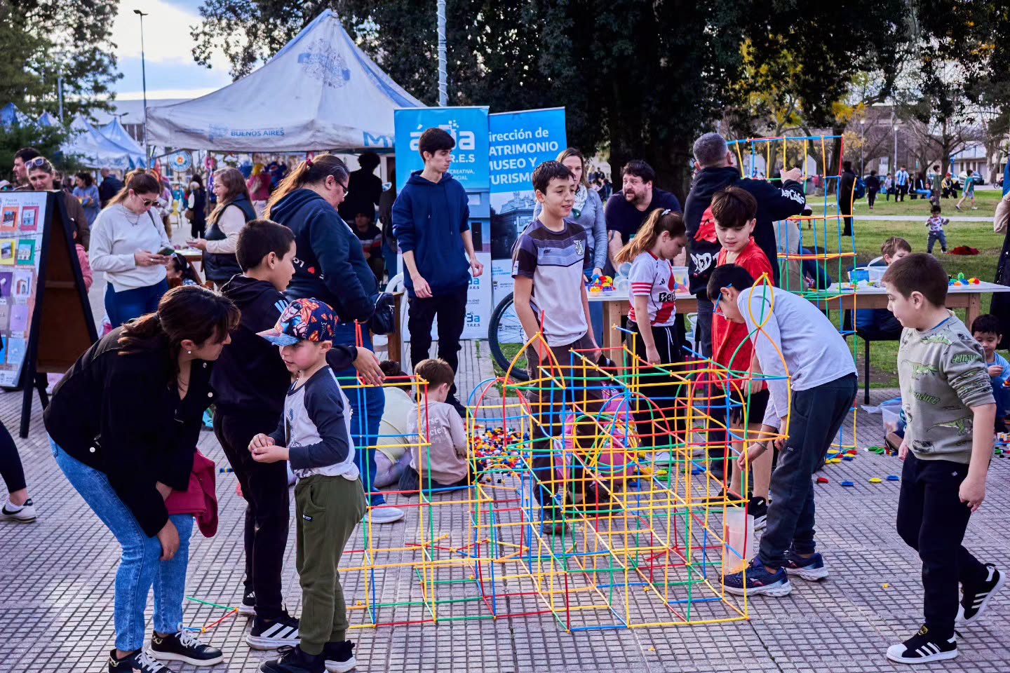 La Plaza San Martín volvió a llenarse de familias con una nueva jornada de "Nos Divertimos en Vacaciones"